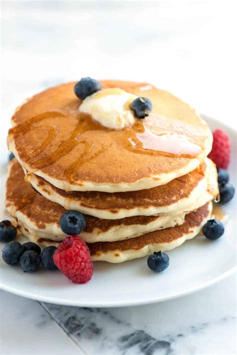 How to Make Homemade Pancakes That Are Light and Fluffy